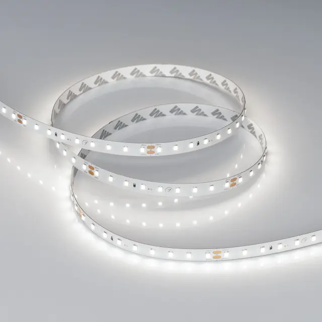 Светодиодная лента RT-A90-10mm 24V White6000 (4.8 W/m, IP20, 2835, 5m), ракурс 4