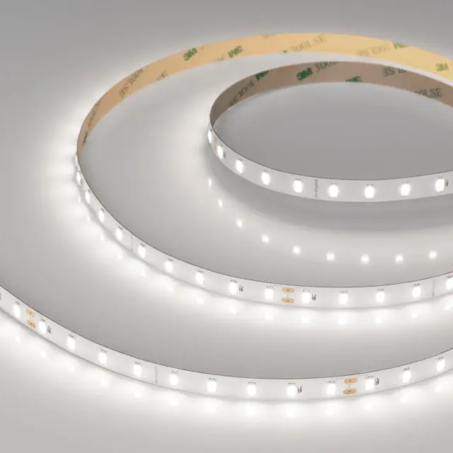 Светодиодная лента ULTRA-C72-10mm 24V Day5000 (7.2 W/m, IP20, 5630, 5m), ракурс 2