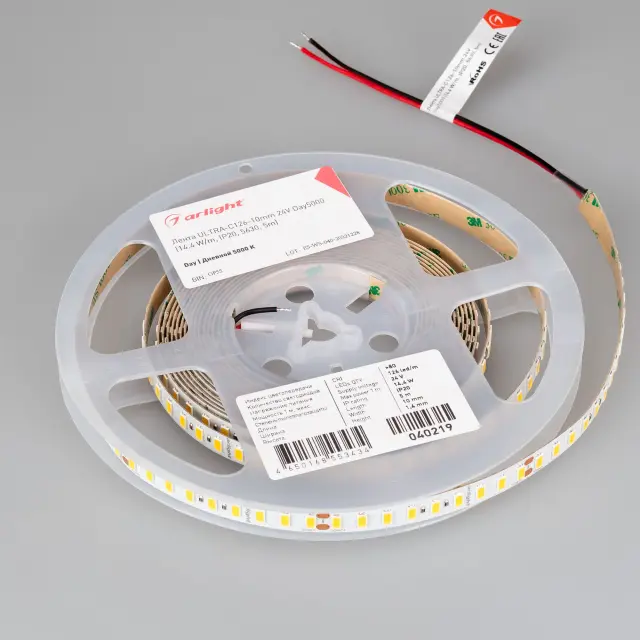 Светодиодная лента ULTRA-C126-10mm 24V Day5000 (14.4 W/m, IP20, 5630, 5m), ракурс 3