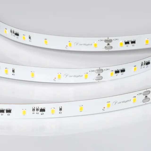 Светодиодная лента IC-A60-10mm 24V Cool 8K (4.8 W/m, IP20, 2835, 20m), ракурс 2