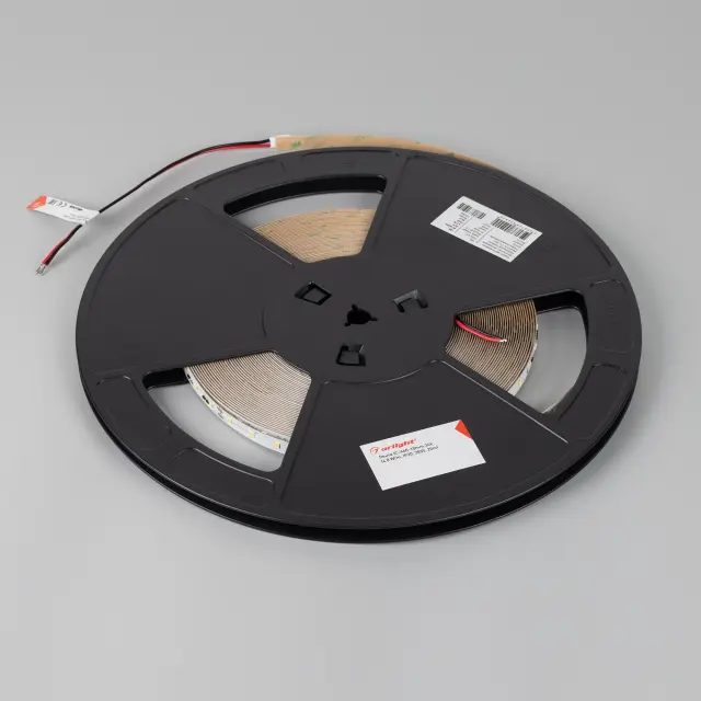 Светодиодная лента IC-A60-10mm 24V White6000 (4.8 W/m, IP20, 2835, 20m), ракурс 2