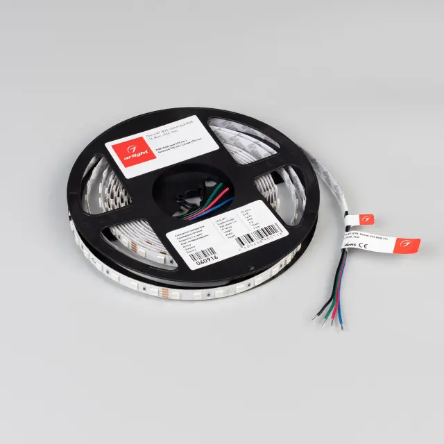 Светодиодная лента RT-B70-10mm 24V RGB (14 W/m, IP20, 5m), ракурс 2
