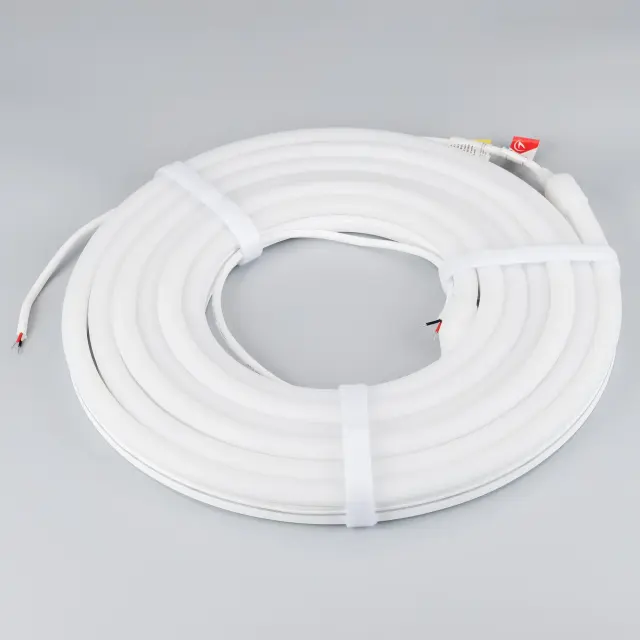 Гибкий неон MOONLIGHT-SIDE-A140-12x24mm 24V Warm2700 (9.6 W/m, IP68, 5m, wire x2), ракурс 3