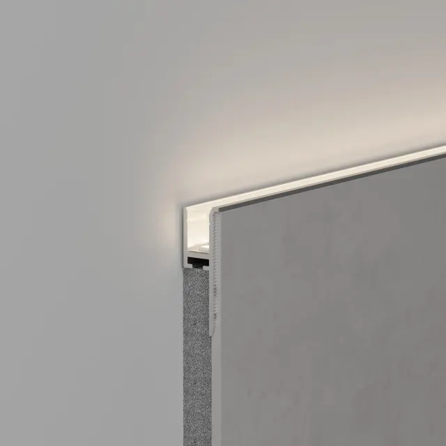 Профиль WALL-FANTOM-W10-2000 ANOD, ракурс 4