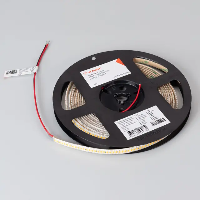Светодиодная лента герметичная RTW-SE-A280-8mm 24V Warm2700 (10 W/m, IP65, 5m), ракурс 2