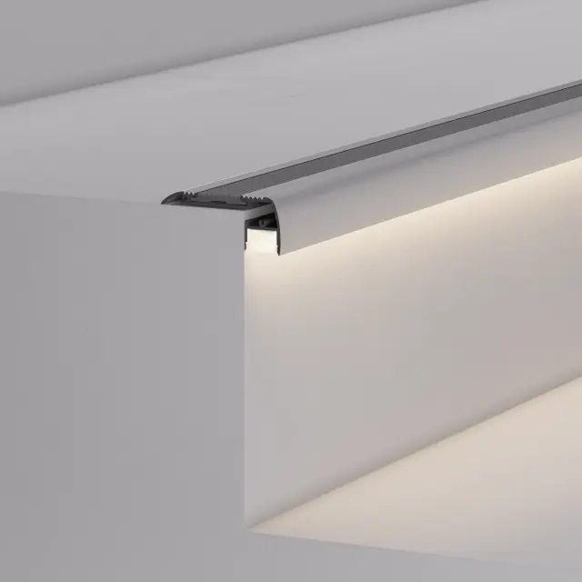 Профиль STAIR-W65-2000 ANOD, ракурс 5