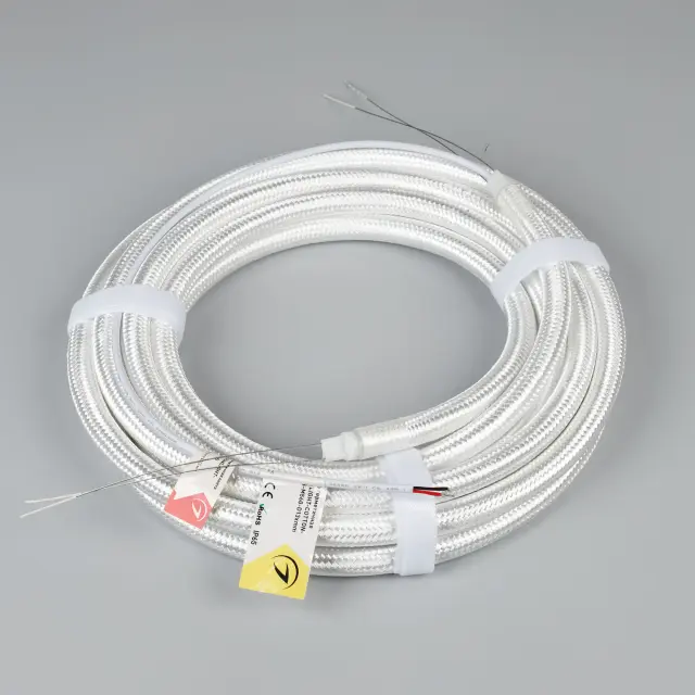 Гибкий неон MOONLIGHT-COTTON-TOP-S-M560-D13xmm 24V Warm3000 (11 W/m, IP65, 5m, wire x1), ракурс 2