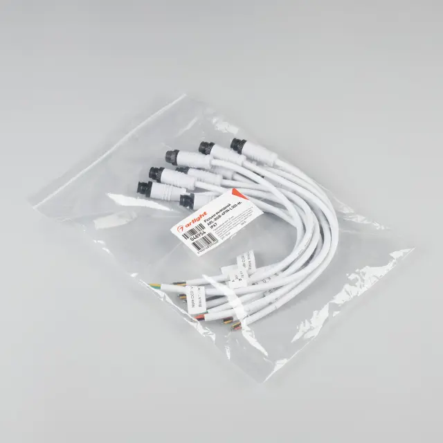Разъем выводной ARL-RGB-4PIN-L300-M-IP67, ракурс 2