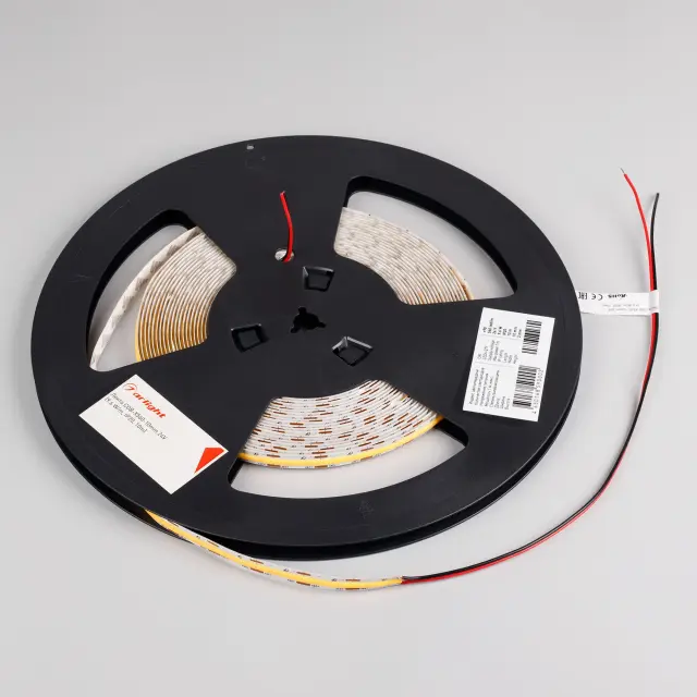 Светодиодная лента COB-X560-10mm 24V Warm3000 (9.6 W/m, IP20, 10m), ракурс 3