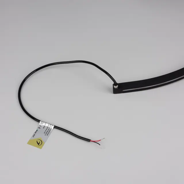 Гибкий неон NOVA-TOP-BLACK-A120-16x15mm 24V Warm2700 (10 W/m, IP67, 2835, 5m, wire x2), ракурс 4