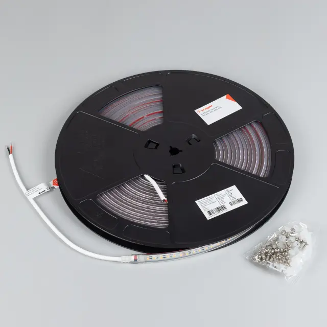Светодиодная лента герметичная IC-PS-A120-10mm 24V White6000 (9.6 W/m, IP67, 2835, 10m), ракурс 2