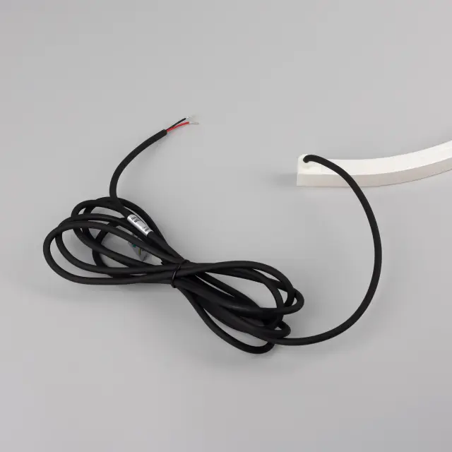 Гибкий неон NOVA-TOP-PU-A120-16x15mm 24V Warm3000 (10 W/m, IP68, 5m, wire x2), ракурс 2