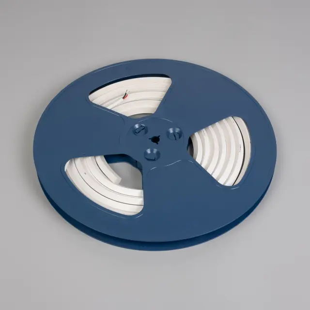 Гибкий неон MOONLIGHT-3D-X544-10x10mm 24V Warm3000 (8 W/m, IP67, 5m, wire x1), ракурс 4