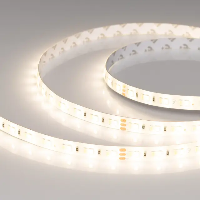 Светодиодная лента герметичная RTW-SE-A140-10mm 24V Day-MIX (14.4 W/m, IP65, 2835, 5m), ракурс 2