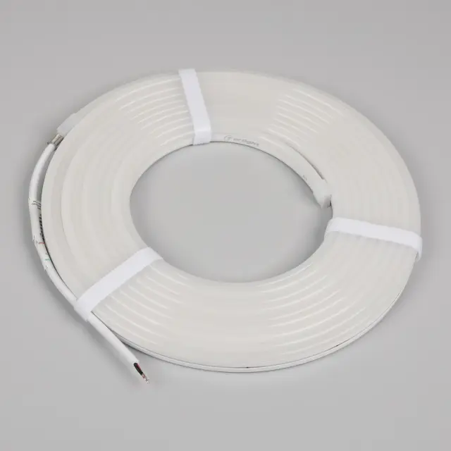 Гибкий неон HALO-SIDE-A168-6x13mm 24V Green (10 W/m, IP67, 2835, 5m), ракурс 2