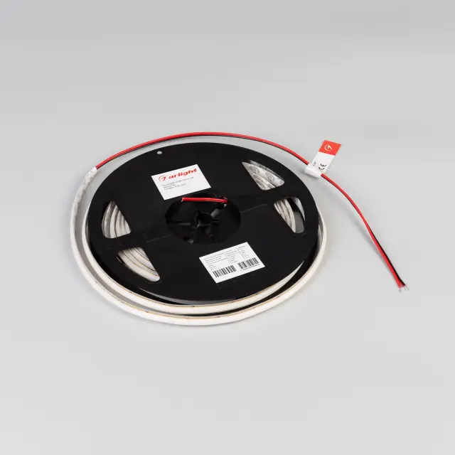 Светодиодная лента SOB-M288-10mm 24V Day4000 (10 W/m, IP20, 5m), ракурс 2