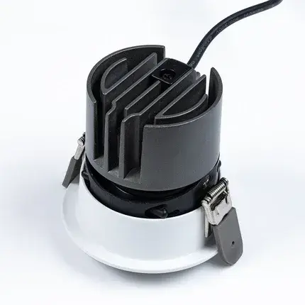 Точечный светильник Arte Lamp A3312PL-1WH SCROLL — белый, ракурс 4