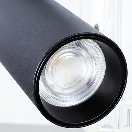 Светильник для магнитного трека Arte Lamp A4691PL-1BK LINEA — черный, ракурс 3