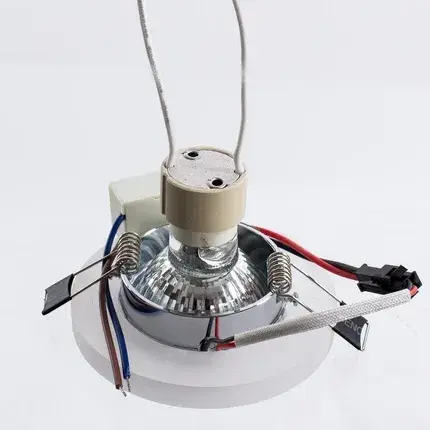Точечный светильник Arte Lamp A5331PL-1WH WAGNER — белый, ракурс 3
