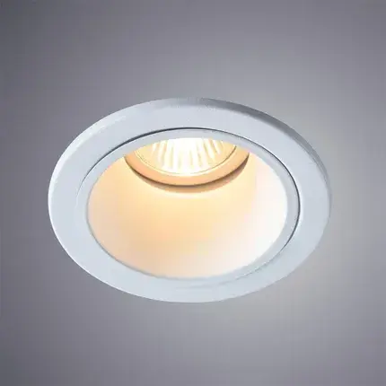 Точечный светильник Arte Lamp A6663PL-1WH TAURUS — белый, ракурс 2
