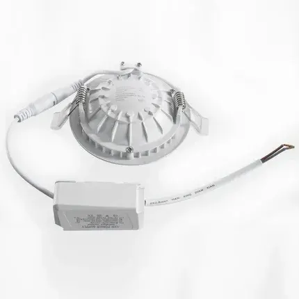 Точечный светильник Arte Lamp A7008PL-1WH RIFLESSIONE — белый, ракурс 3