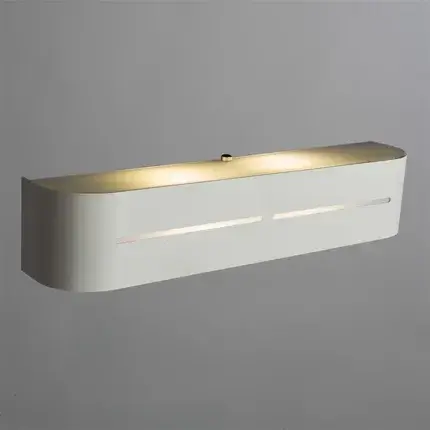 Бра Arte Lamp A7210AP-2WH COSMOPOLITAN — белый, ракурс 2