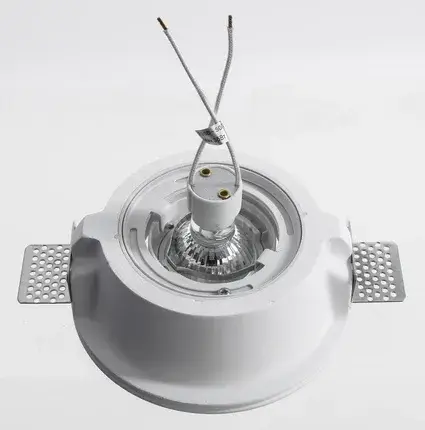 Точечный светильник Arte Lamp A9215PL-1WH INVISIBLE — белый, ракурс 4