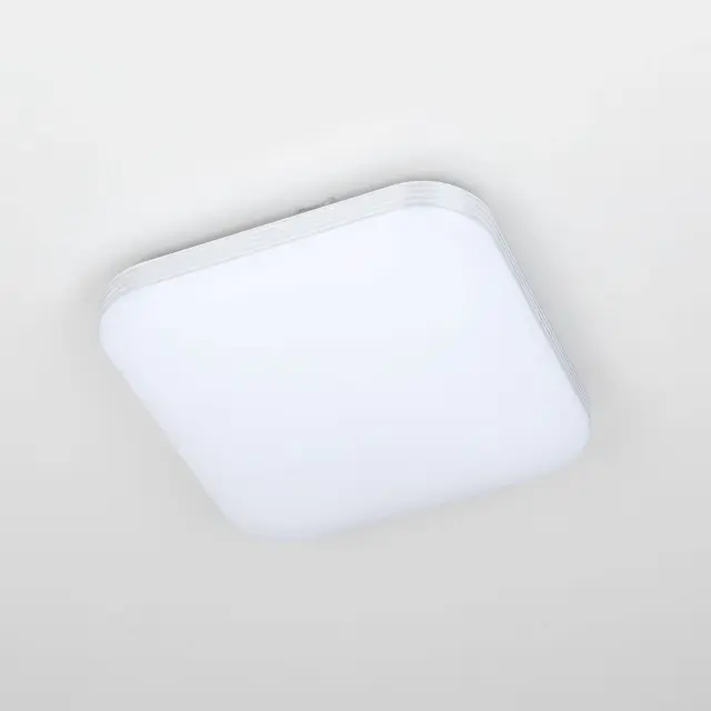 Светильник Citilux CL714K24SV СИМПЛА — белый, ракурс 2