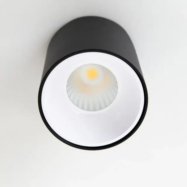 Точечный светильник Citilux CL7440110 СТАРК — черный, ракурс 4