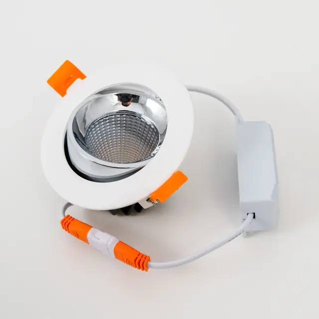 Точечный светильник Citilux CLD001NW1 АЛЬФА — белый, ракурс 3