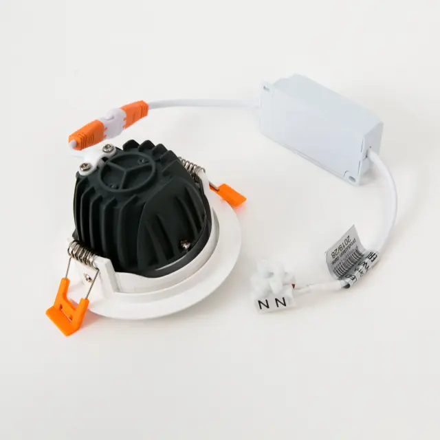 Точечный светильник Citilux CLD001NW1 АЛЬФА — белый, ракурс 5