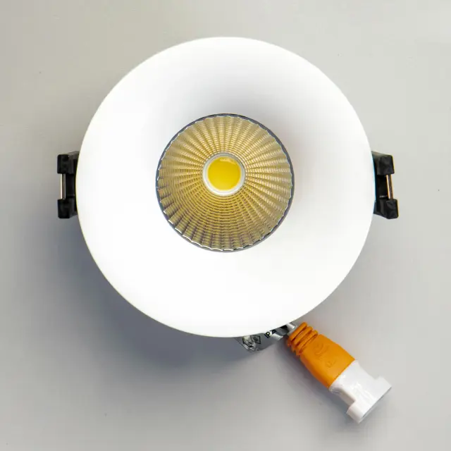 Точечный светильник Citilux CLD004NW0 ГАММА — белый, ракурс 11