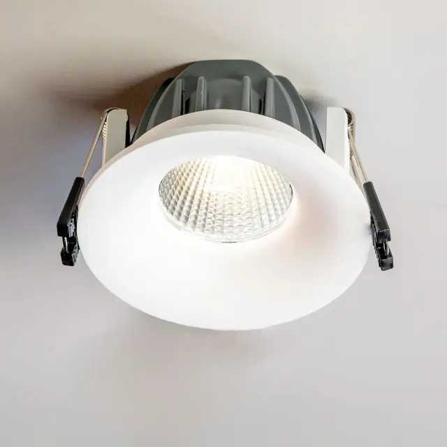 Точечный светильник Citilux CLD004NW0 ГАММА — белый, ракурс 3