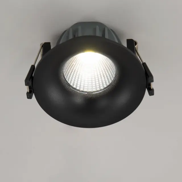 Точечный светильник Citilux CLD004NW4 ГАММА — черный, ракурс 2