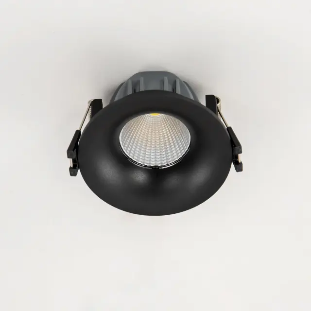 Точечный светильник Citilux CLD004NW4 ГАММА — черный, ракурс 3