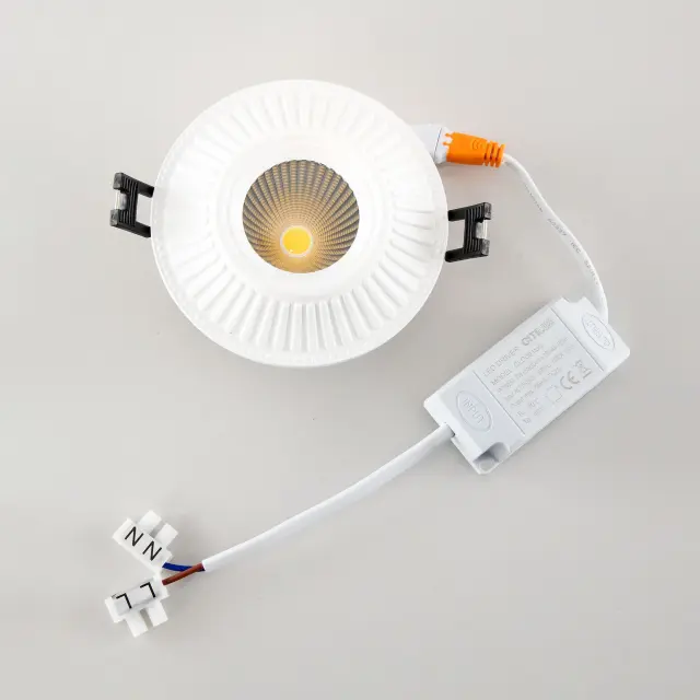 Точечный светильник Citilux CLD042NW0 ДЗЕТА — белый, ракурс 13