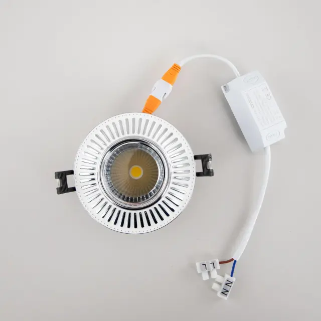 Точечный светильник Citilux CLD042NW1 ДЗЕТА — белый, ракурс 15