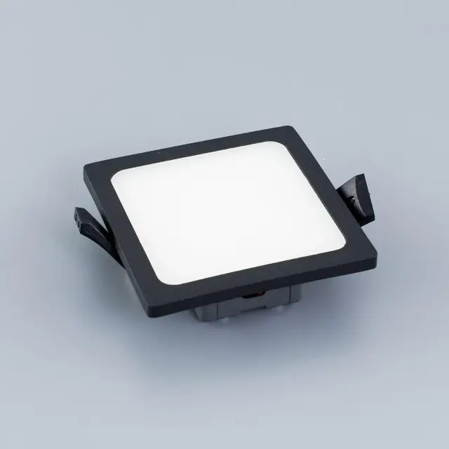 Точечный светильник Citilux CLD50K082 ОМЕГА — черный, ракурс 5