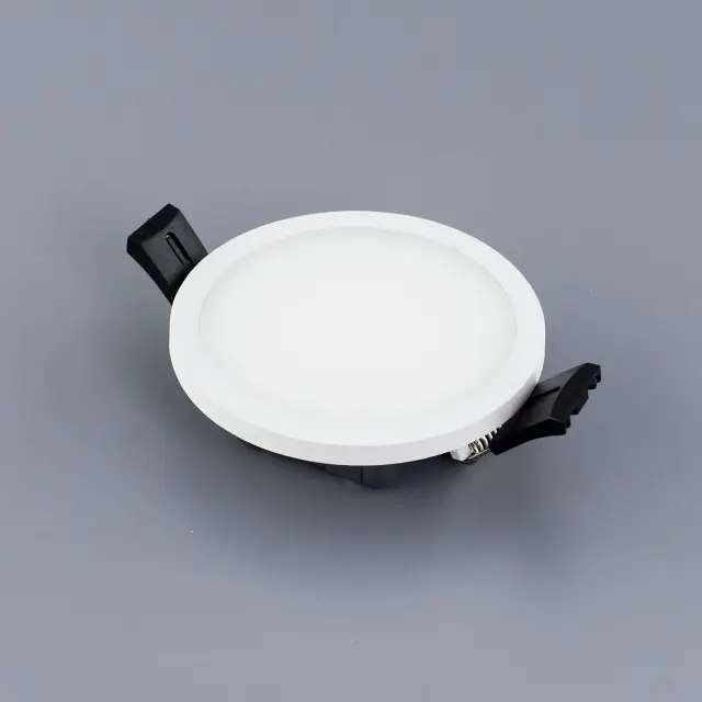 Точечный светильник Citilux CLD50R080 ОМЕГА — белый, ракурс 5