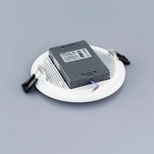 Точечный светильник Citilux CLD50R150N ОМЕГА — белый, ракурс 3