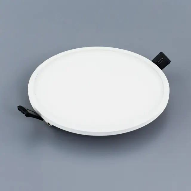 Точечный светильник Citilux CLD50R220 ОМЕГА — белый, ракурс 4