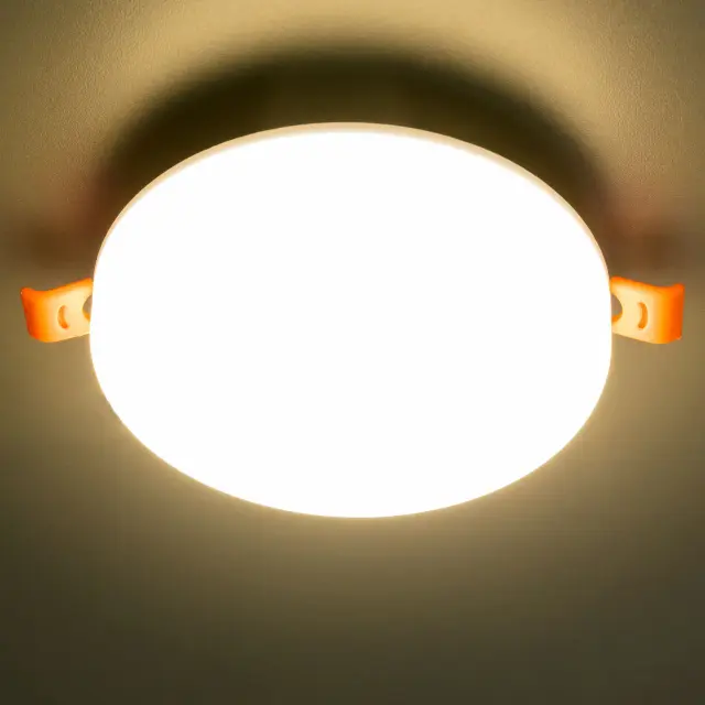 Точечный светильник Citilux CLD5315W ВЕГА — белый, ракурс 12