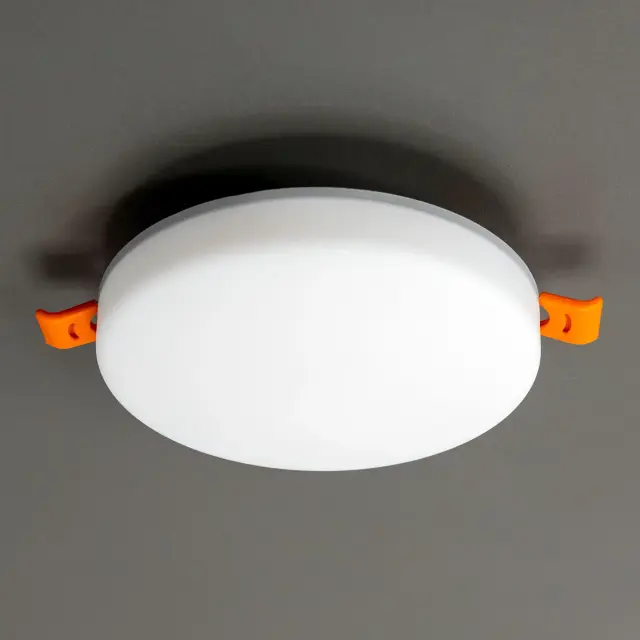Точечный светильник Citilux CLD5315W ВЕГА — белый, ракурс 3