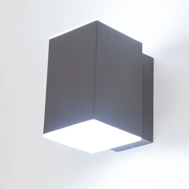 Уличный светильник Citilux CLU0002 GARDA — черный, ракурс 6