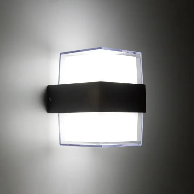 Уличный светильник Citilux CLU0009K GARDA — черный, ракурс 6