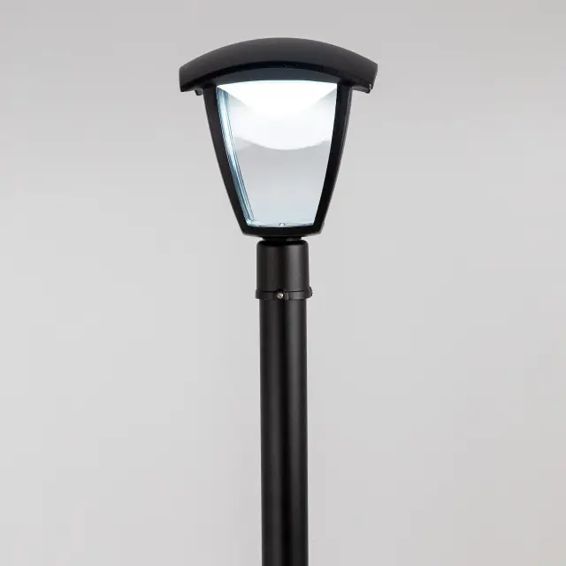 Уличный светильник Citilux CLU04B GARDA — черный, ракурс 6