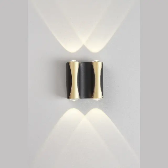 Настенный уличный светильник Crystal Lux CLT 022W2 BL-GO 4000K — черный, ракурс 2