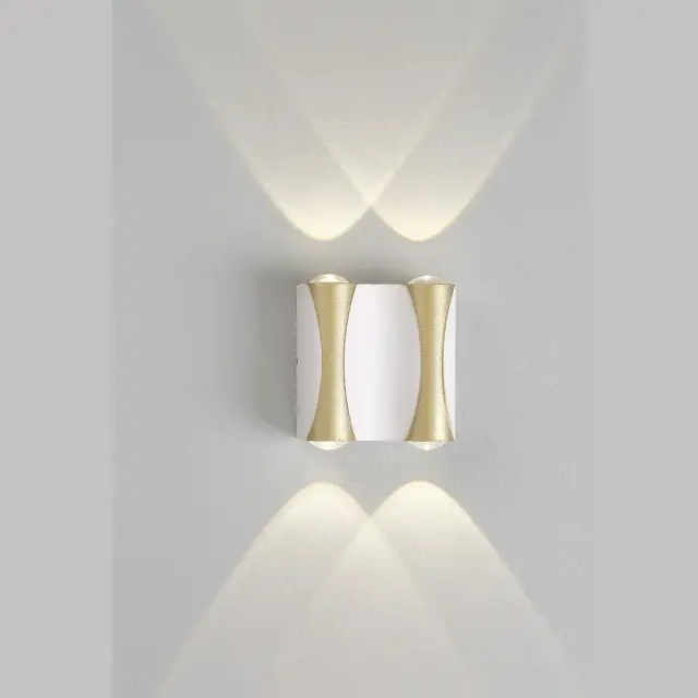 Настенный уличный светильник Crystal Lux CLT 022W2 WH-GO 4000K — белый, ракурс 2