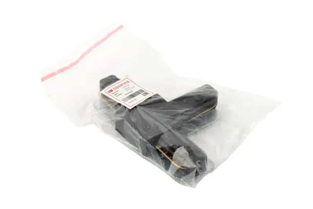 Соединитель для однофазного шинопровода Denkirs TR1103-BK DK TRACK BLACK (SOLID BASE) | DK ТРЕК ЧЕРНЫЙ (СОЛИД БЕЙС), ракурс 3