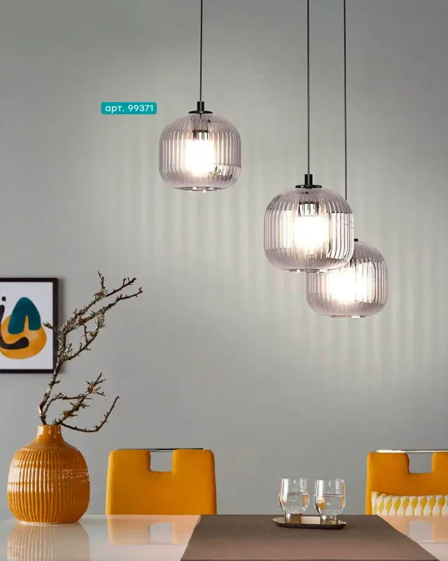Светильник Eglo 99371 MANTUNALLE 1 — черный, ракурс 2
